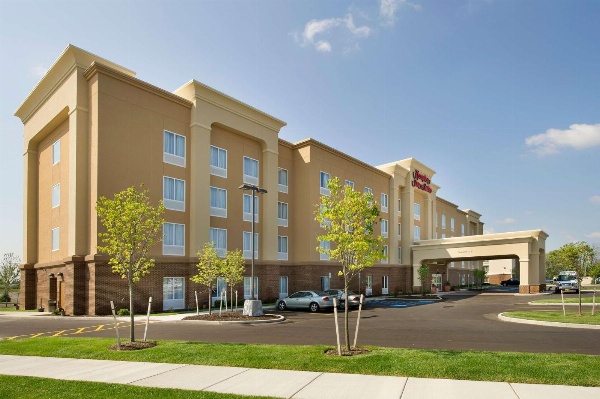 Hampton Inn & Suites - Buffalo Airport image 1